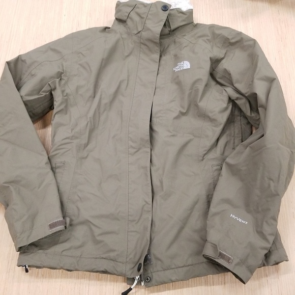 The North Face Jackets & Blazers - The north face hyvent snow jacket CU1868